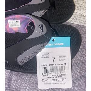 NWT Womens Reef Flip Flops Sandals Fanning Bottle Opener Black Pink Slides 7